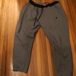 Nike men’s joggers XL